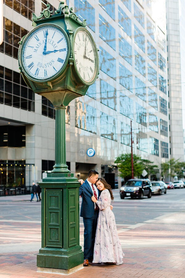 downtown houston engagement photos by the clock